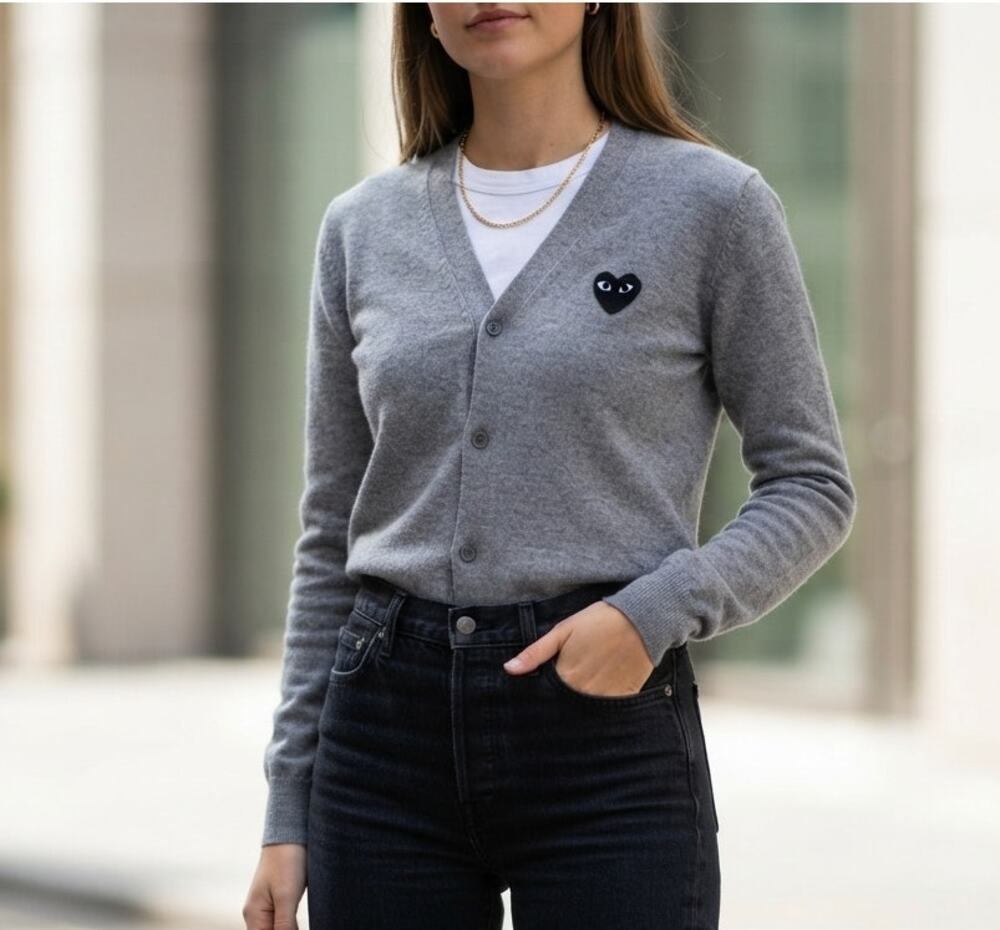 PLAY Comme des Garçons Gray Wool V-Neck Cardigan Black Heart Logo M | S